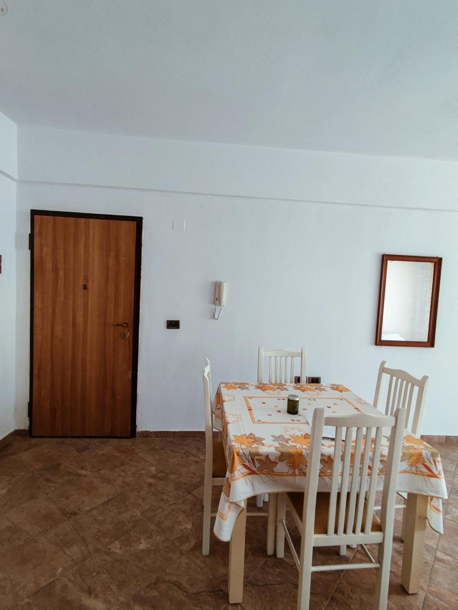 El Rio Apartments Sarandë Quarto foto